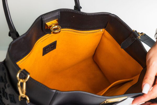 PC HANDBAGS NOV 14 104