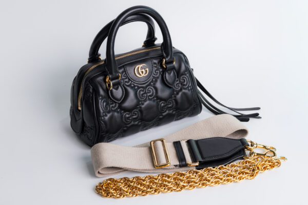PC HANDBAGS NOV 14 95