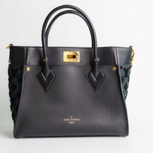 Louis Vuitton On My Side MM