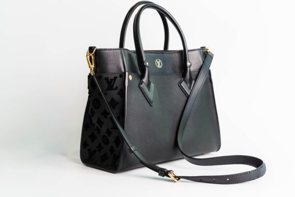 PC HANDBAGS NOV 14 99
